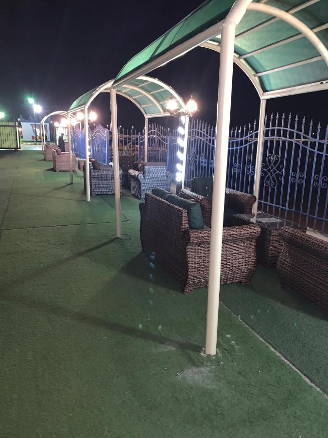 منتجع وشاليهات مورجان الشرق - للعائلات فقط - Dammam Buitenkant foto