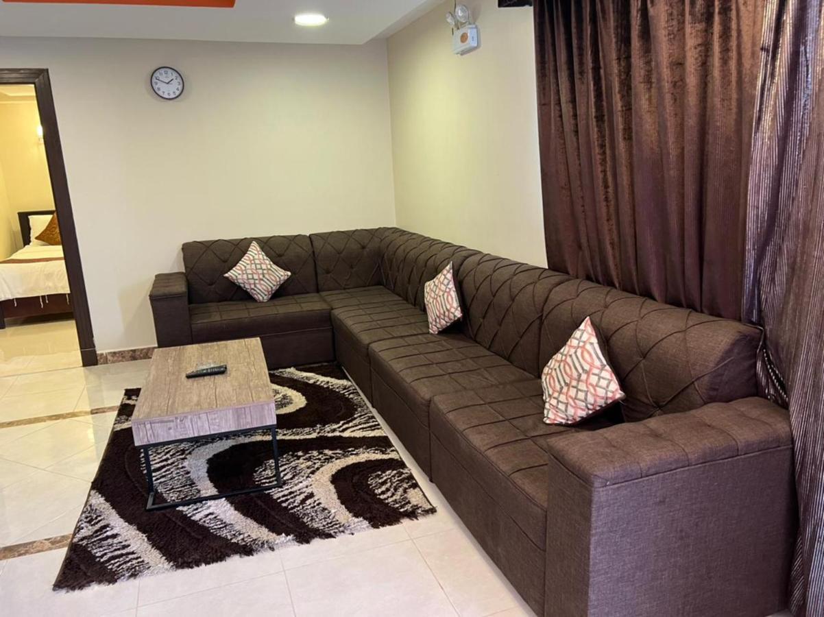 منتجع وشاليهات مورجان الشرق - للعائلات فقط - Dammam Buitenkant foto
