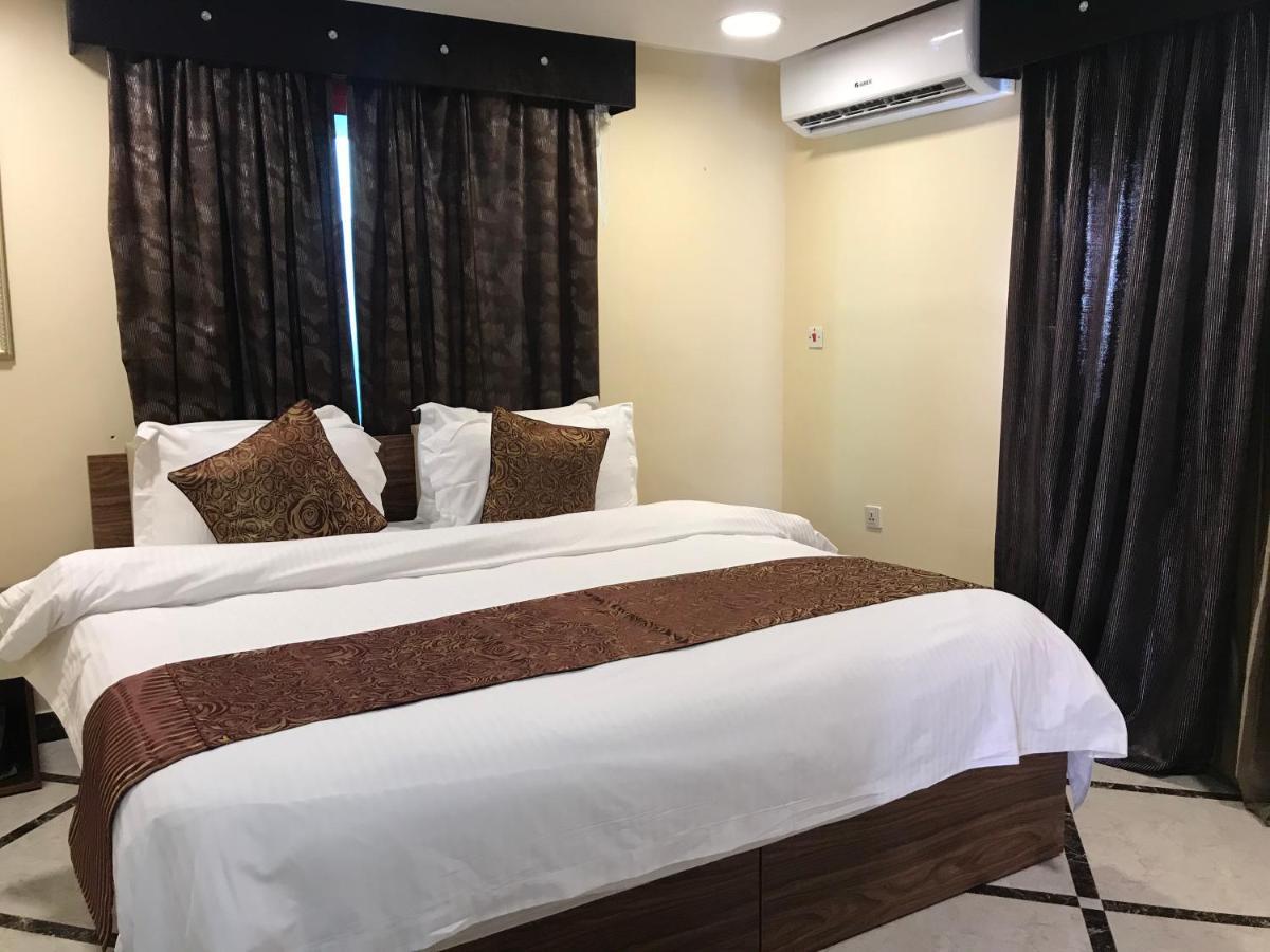 منتجع وشاليهات مورجان الشرق - للعائلات فقط - Dammam Buitenkant foto